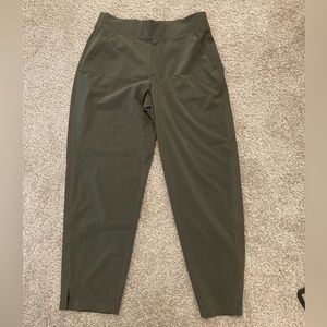 Athleta Brooklyn Ankle Pants - 6P